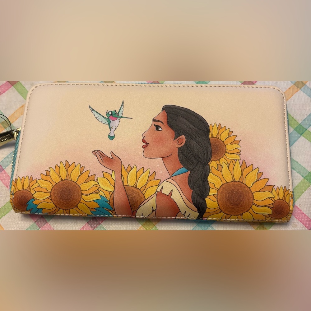 Loungefly Pocahontas Women's Wallet